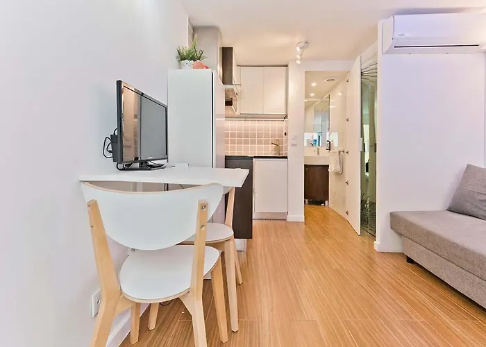 Bmyguest - Fado Downtown Апартаменти *